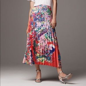 H&M Printed and Pleated Skirt